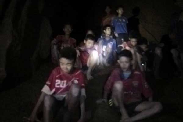 Tayland'daki mağarada bir dalgıç hayatını kaybetti