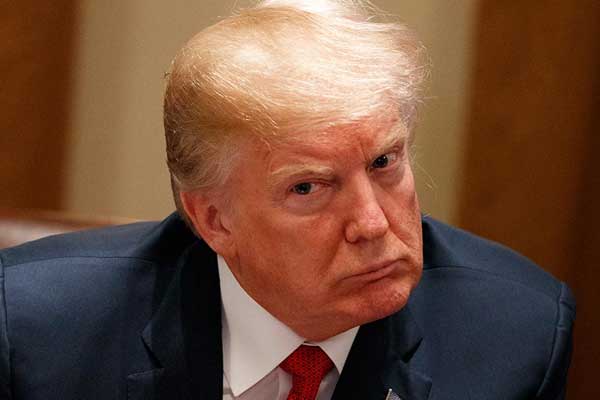 Trump danışmanlarına sormuş: İşgal edebilir miyiz?