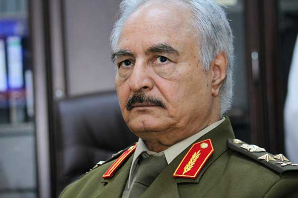 Halife Hafter Derne'de kadınları gözaltına altı!