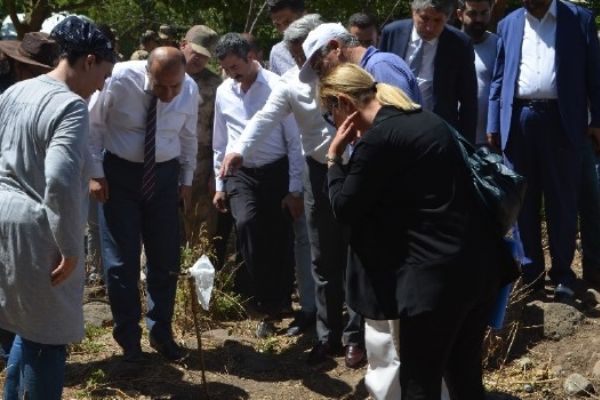 Hatay'da Kayı Boyu tamgalı mezarlar bulundu