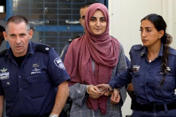 Haftalardır İsrail zindanlarında olan Ebru Özkan'dan günler sonra ilk fotoğraf