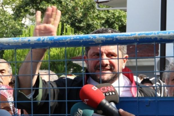 Soma davasında aileler nöbete başladı