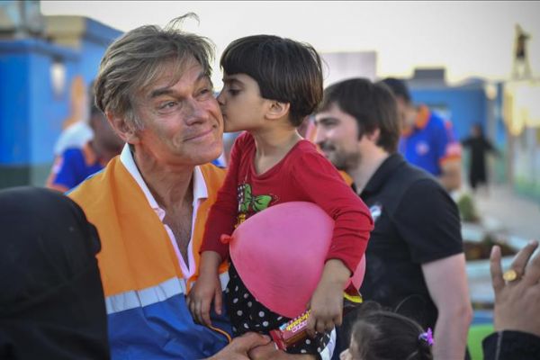 Ünlü Türk cerrah Dr. Mehmet Öz Suriye'de