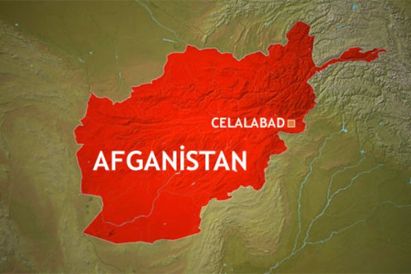 Afganistan'da canlı bomba saldırısı: 10 ölü