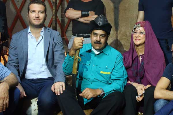 Maduro'dan 'Selvi boylum Al yazmalım' paylaşımlı beraberlik mesajı