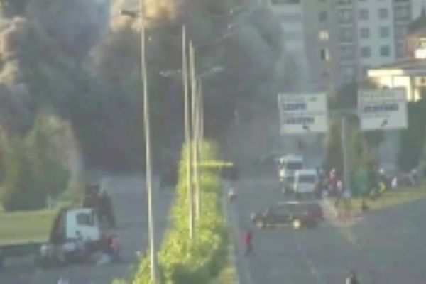 15 Temmuz'a ait yeni görüntüler! İşte Külliye'deki direniş