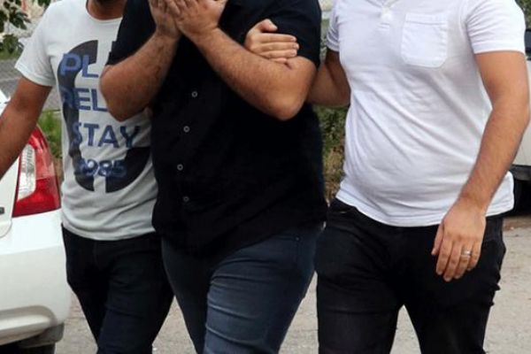 Antalya'da FETÖ operasyonu: 8 kişi gözaltına alındı