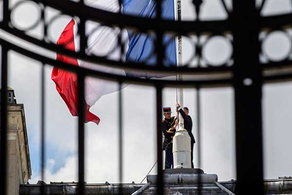 Fransa anayasasından ‘ırk’ kelimesi kaldırıldı