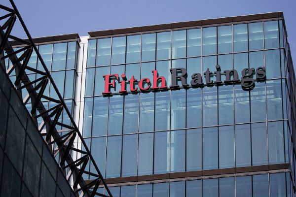 Fitch Türkiye'nin kredi notunu düşürdü, görünüm 'negatif'