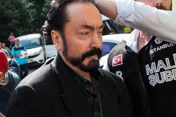 'Adnan Oktar adliyeden adam kaçırttı'