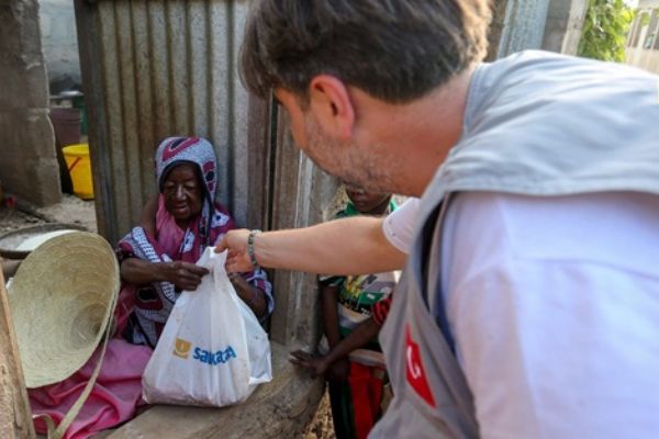 Sadakataşı, kurban bedelini açıkladı