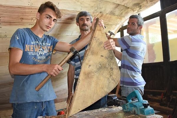 Nesilden nesile ahşap tekne imalatı