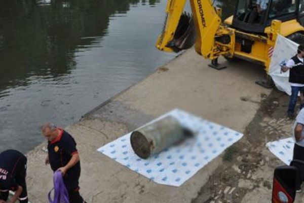 Kayıp manavın cesedi, bacakları kesik halde ırmakta varilde bulundu