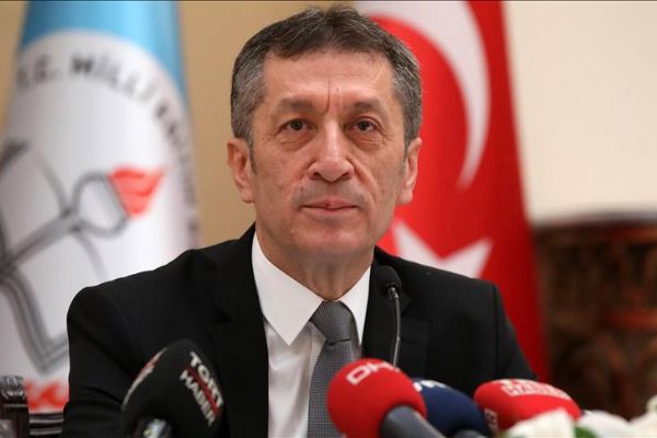 Bakan Selçuk'tan öğretmenlere mektup