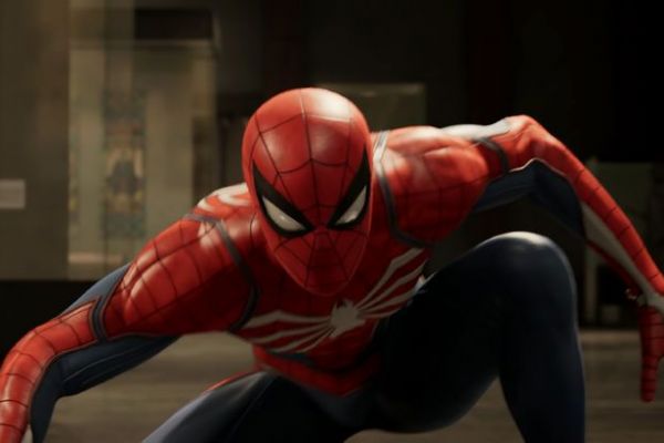 Sony'den Spider-Man temalı 'Amazing Red' PS4 Pro
