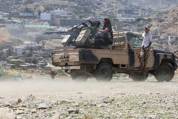 Yemen'de Husiler havan topuyla saldırdı: 2 ölü