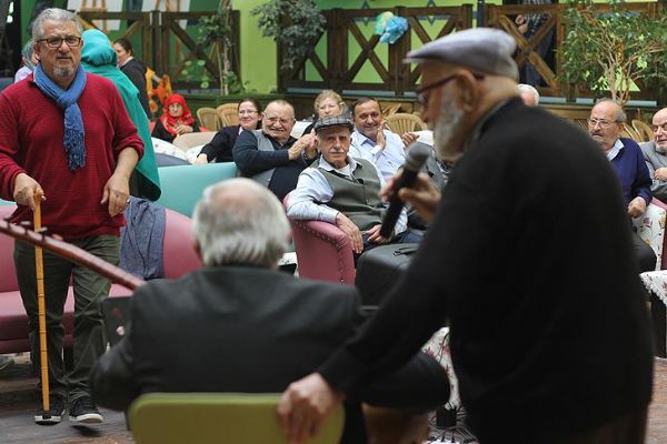 Emekli öğretmenden 'huzur' veren davranış