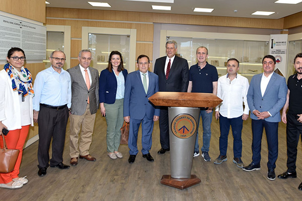 'Önemli olan iletişim kanallarını açık tutmak'