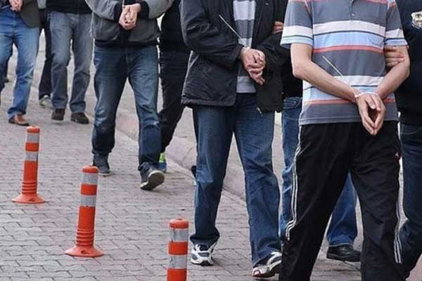 Kıbrıs'ta FETÖ operasyonu: 45 gözaltı