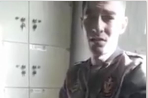 Kalp rahatsızlığından dolayı askerlik yapamaz raporu alan kahraman askerimizin ağlayışı