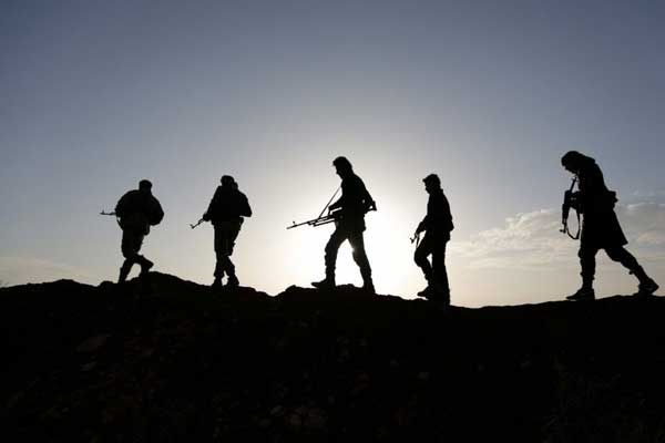 Rusya silahlarını Suriye'de Amerika'ya karşı deniyor