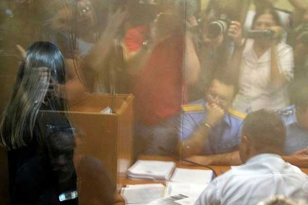 Rusya'da 3 kız kardeş babalarını öldürdü