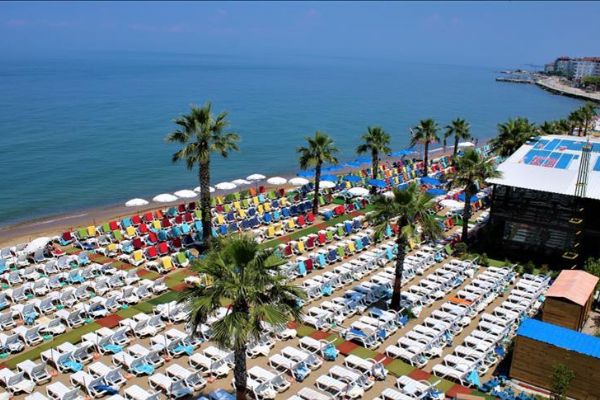 Otel ve konaklama tesislerindeki geceleme yüzde 27 arttı