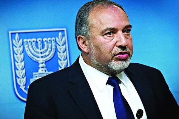 Lieberman'dan Esed gitmesin mesajı