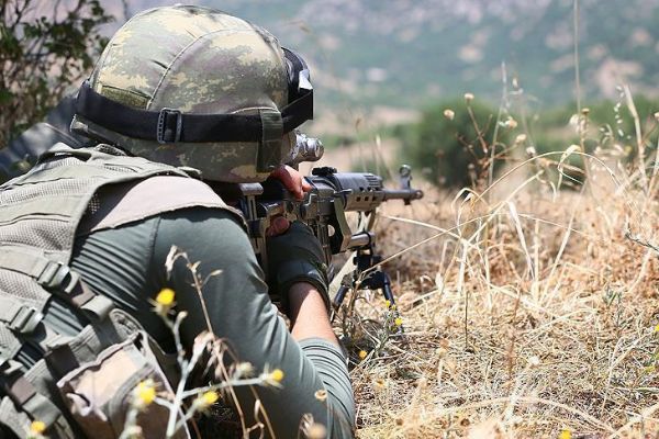 Diyarbakır'da 2 PKK'lı terörist etkisiz hale getirildi