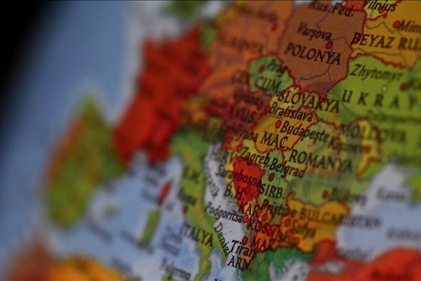 'Macaristan, Romanya ve Ukrayna ile ilişkileri düzeltemeyecek'