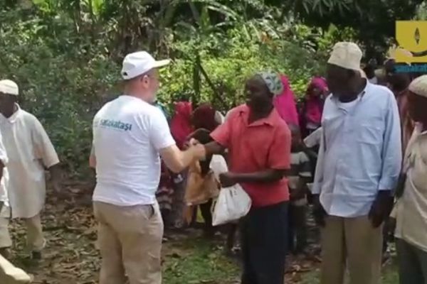 Sadakataşı Derneği Türkiye ile birlikte 30 ülkede Kurban Organizasyonu gerçekleştiriyor