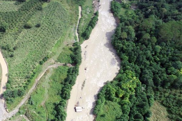 Çaybaşı'nda tonlarca fındık zarar gördü