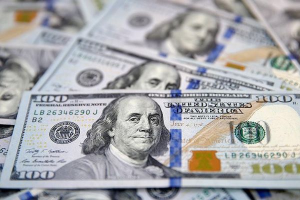 Dolar/TL 5,70'in altını gördü