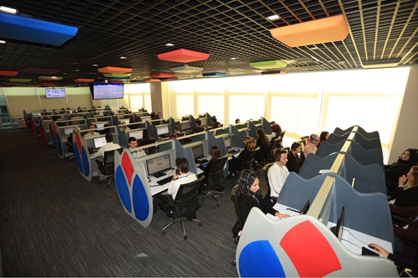 İBB, ‘Alo Tercih’ ekibi 66 ilden üniversite adaylarına rehber oldu