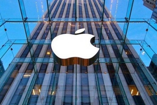 Apple mağazasında tablet patladı: 3 yaralı