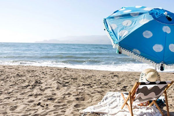 Teni açık olan insanlar güneşlenirken nelere dikkat etmeli