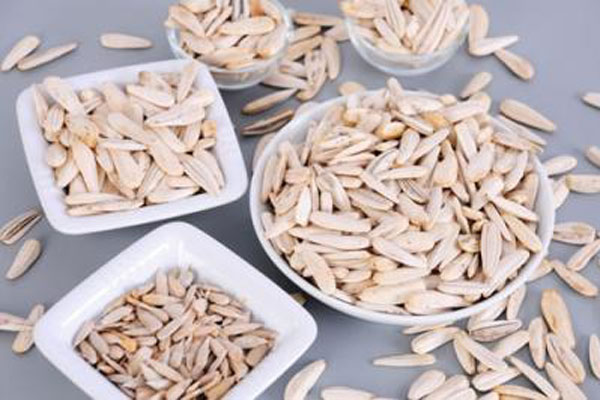 Çekirdek tüketin depresyondan uzaklaşın