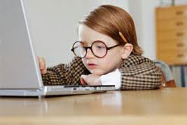 Teknolojinin çocuk dil gelişimi üstündeki büyük etkisi