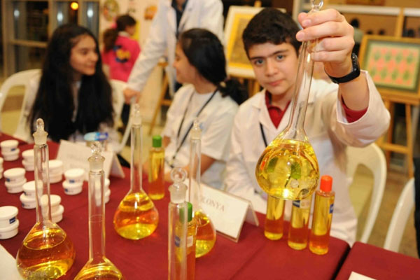 Kaynaştırma öğrencilerine ‘Sınır Tanımayan Bilim Projesi'