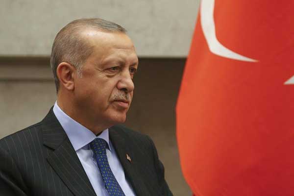 Erdoğan'dan şehit ailelerine başsağlığı telgrafı