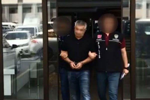 Kırmızı bültenle aranan mafya lideri İstanbul'da yakalandı!