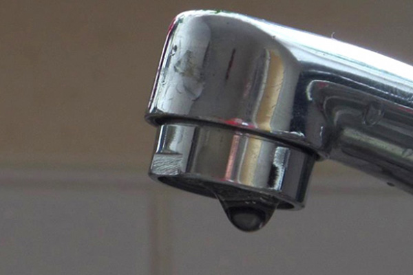 Basra'daki kirli içme suyu 18 bin kişiyi hasta etti