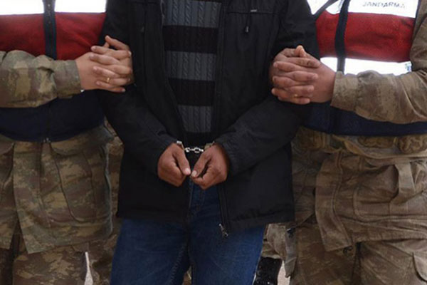 Terör örgütü üyeleri Yunanistan'a kaçarken yakalandı