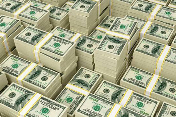 Dolar 6.83 seviyesinden döndü