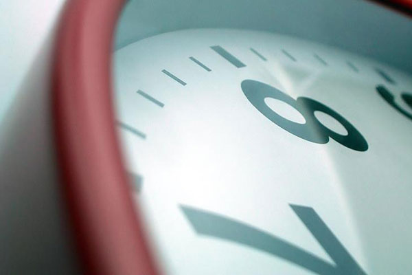 AB halkının yüzde 84'ü tek saatten yana