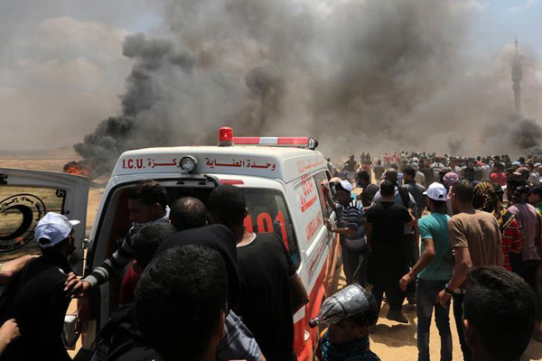 İsrail askerleri Gazze sınırında 28 Filistinliyi yaraladı