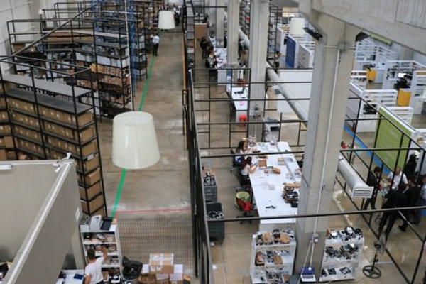 Yerli telefon markası Reeder'dan Samsun'a fabrika