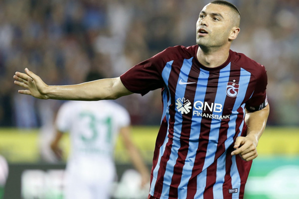 Burak Yılmaz'dan beklenen transfer açıklaması
