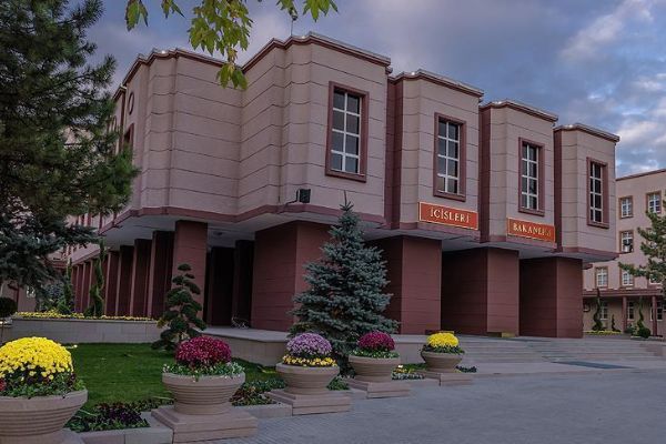 Vali yardımcısı sayısı azaltıldı