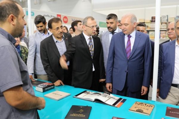 Başkan Uysal, Uluslararası İstanbul Arapça Kitap Fuarı'nı ziyaret etti